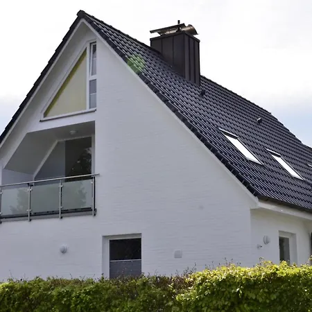 Foerster Finkenstrasse * Timmendorfer Strand